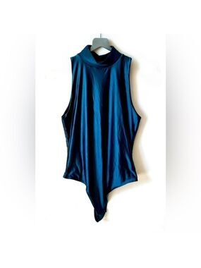 House of Harlow 1960 snap bodysuit Size Small